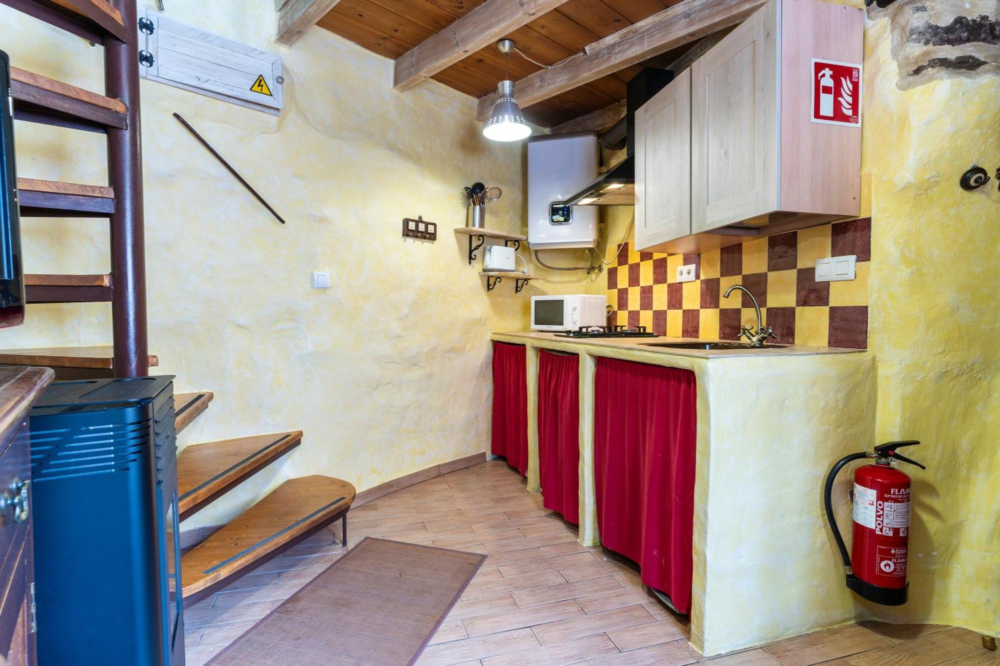 Casa De Turismo Rural Sardom2 Bembibre  Екстериор снимка